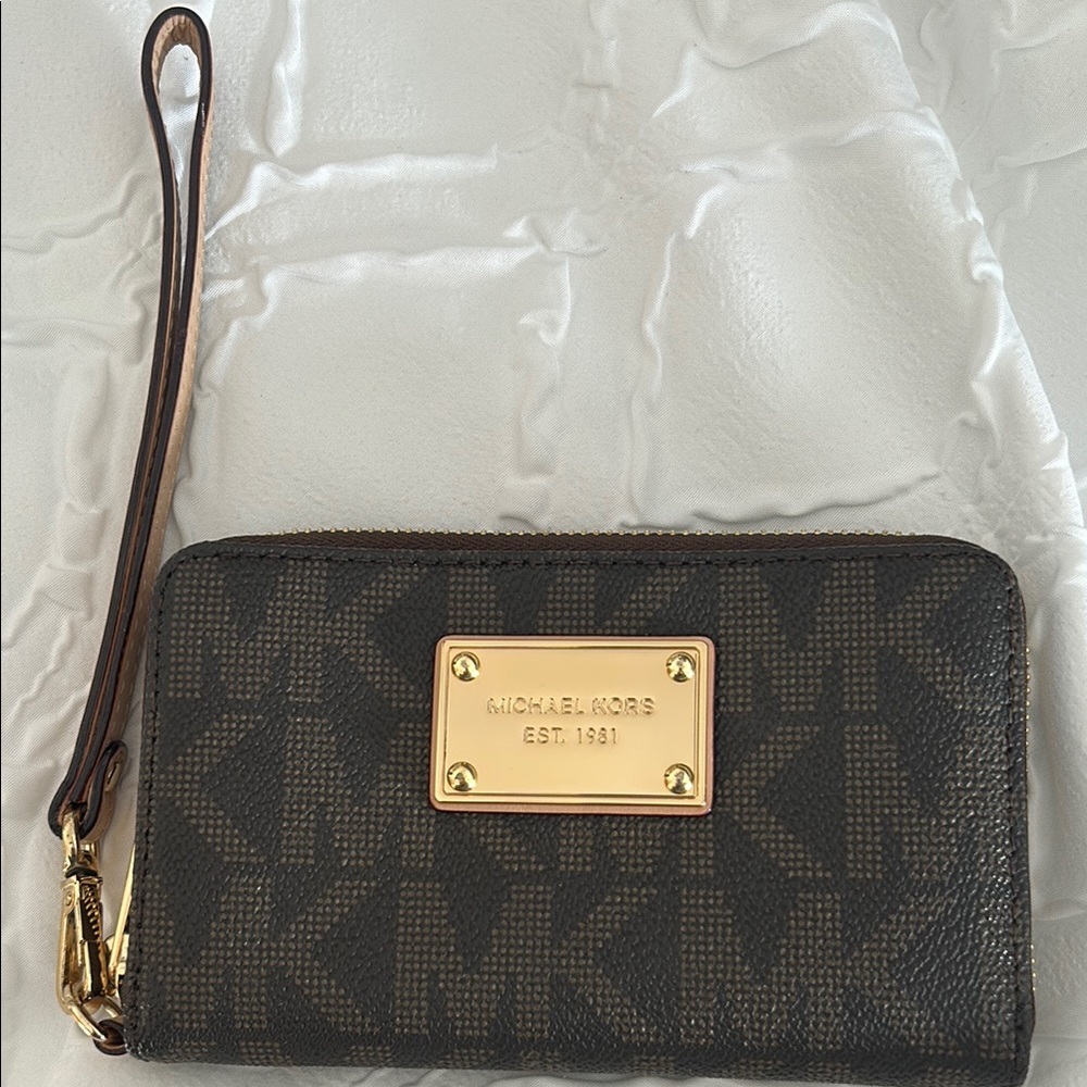 Michael Kors Brown Wristlet Wallet